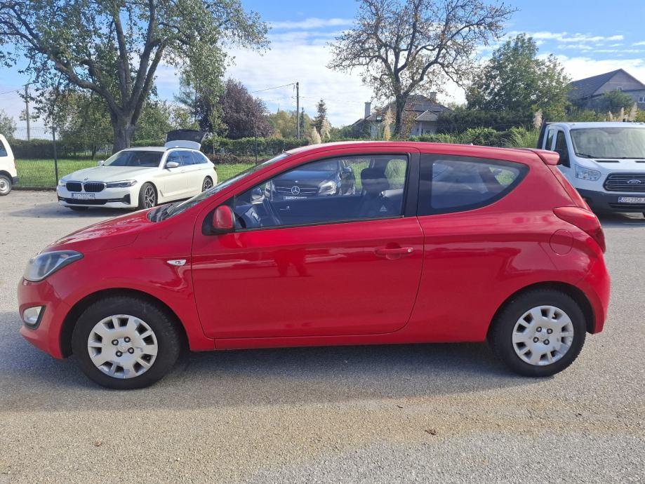 Hyundai i20 1.1crdi-KLIMA-ESP-REGISTRIRAN DO 04 MJESECA 2027, pogled izvana - slika 3
