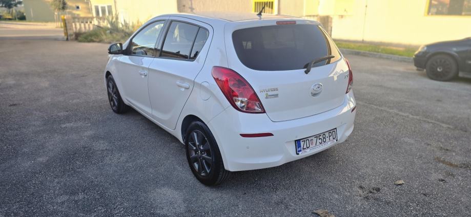 Hyundai i20 1.2, 12/2014, 240tkm, 63kw, reg. 10/2027, fotografija 5