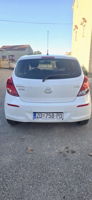 Hyundai i20 1.2, 12/2014, 240tkm, 63kw, reg. 10/2027, fotografija 6