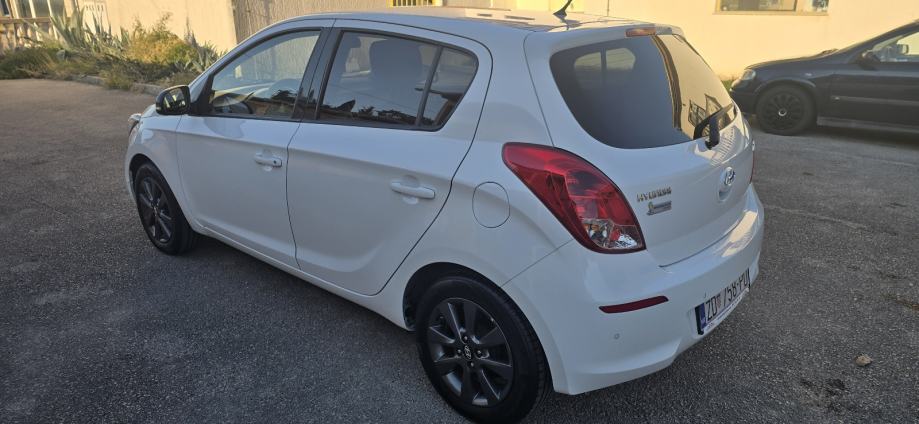 Hyundai i20 1.2, 12/2014, 240tkm, 63kw, reg. 10/2027, fotografija 13