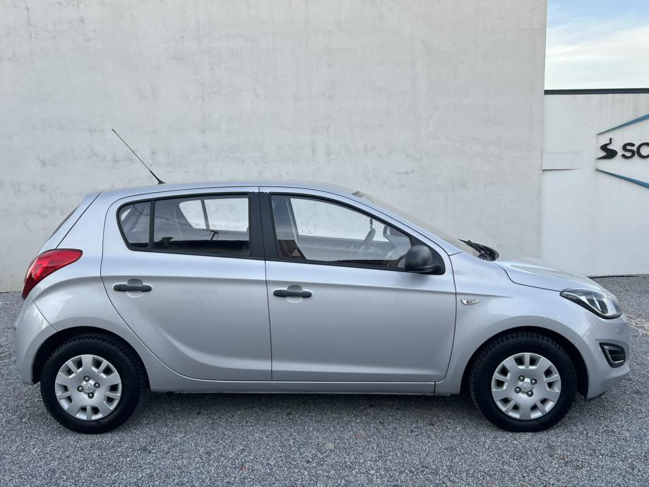 HYUNDAI I20 1.2, 2013., KLIMA, JAMSTVO, OBROČNO PLAĆANJE KARTICAMA !, fotografija 6