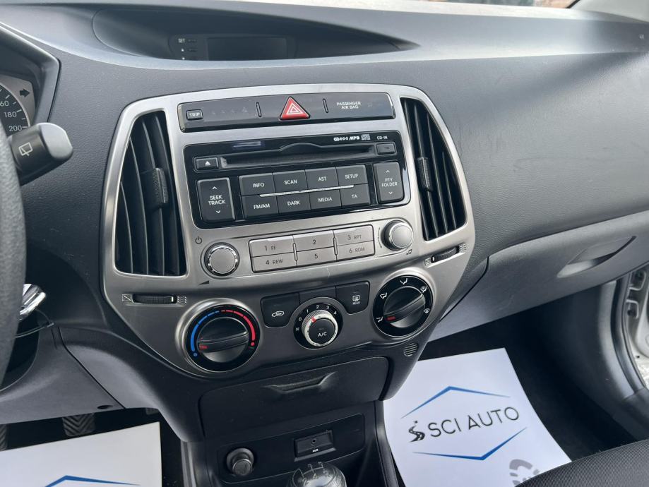 HYUNDAI I20 1.2, 2013., KLIMA, JAMSTVO, OBROČNO PLAĆANJE KARTICAMA !, fotografija 13