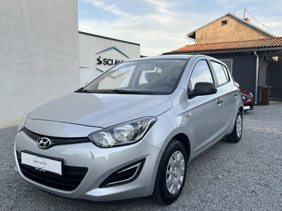 HYUNDAI I20 1.2, 2013., KLIMA, JAMSTVO, OBROČNO PLAĆANJE KARTICAMA !, fotografija 3