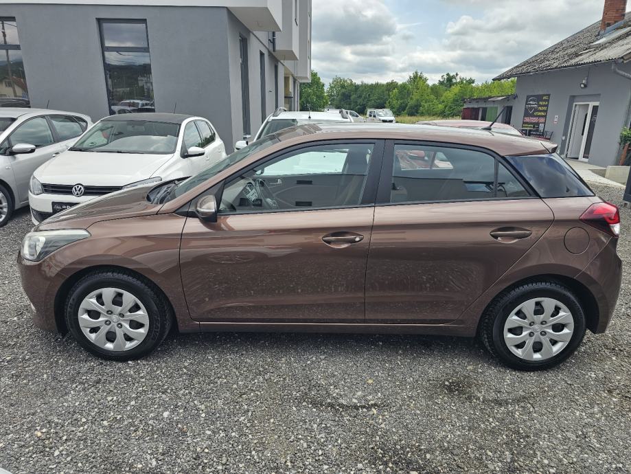 *HYUNDAI*I20*1.2*BENZIN*PREMIUM*GO*KLIMA*PDC*TOP*STANJE*SERVISNA*ZG*, pogled izvana - slika 4