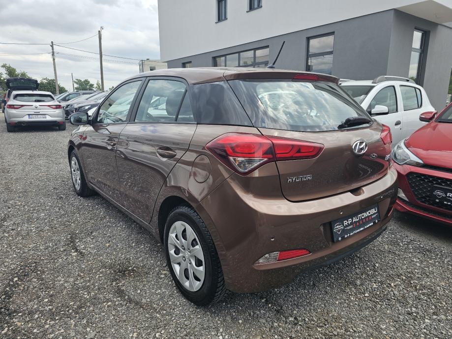 *HYUNDAI*I20*1.2*BENZIN*PREMIUM*GO*KLIMA*PDC*TOP*STANJE*SERVISNA*ZG*, fotografija 8