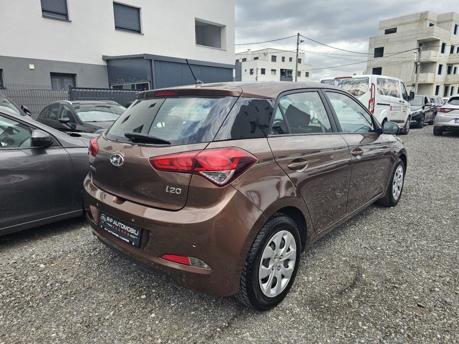 *HYUNDAI*I20*1.2*BENZIN*PREMIUM*GO*KLIMA*PDC*TOP*STANJE*SERVISNA*ZG*, fotografija 6
