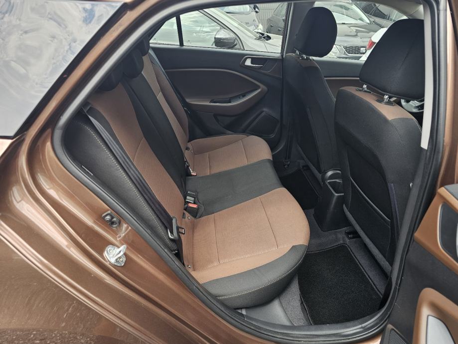 *HYUNDAI*I20*1.2*BENZIN*PREMIUM*GO*KLIMA*PDC*TOP*STANJE*SERVISNA*ZG*, fotografija 17