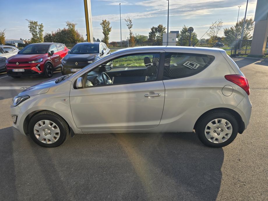 Hyundai i20 1,2 iStart, fotografija 2