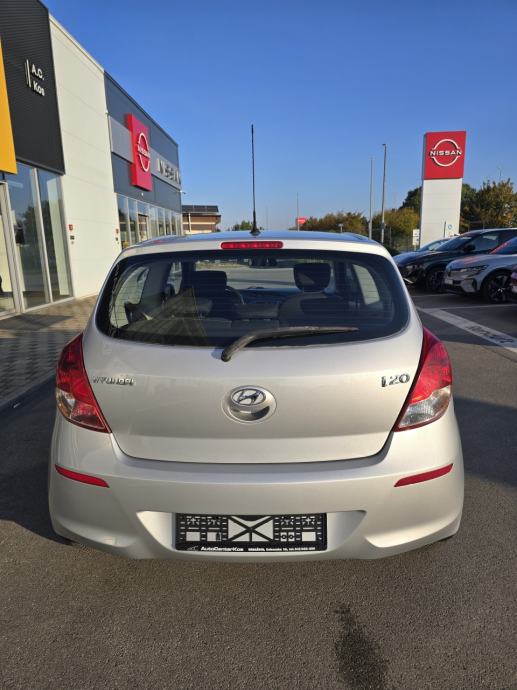 Hyundai i20 1,2 iStart, fotografija 5