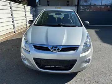 Hyundai i20 1,2 5 Vrata Klima Top stanje !!!, pogled izvana - slika 2