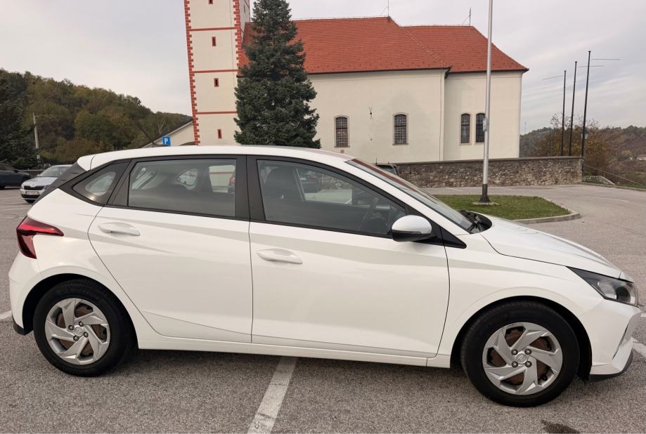 Hyundai i20 1,2, fotografija 3