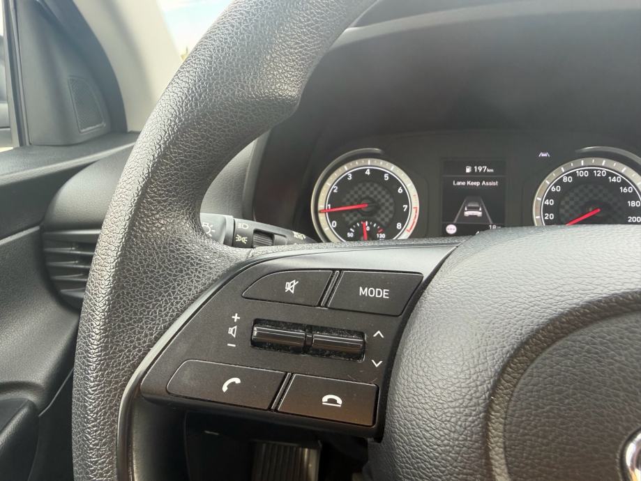 Hyundai i20 1,2, fotografija 12
