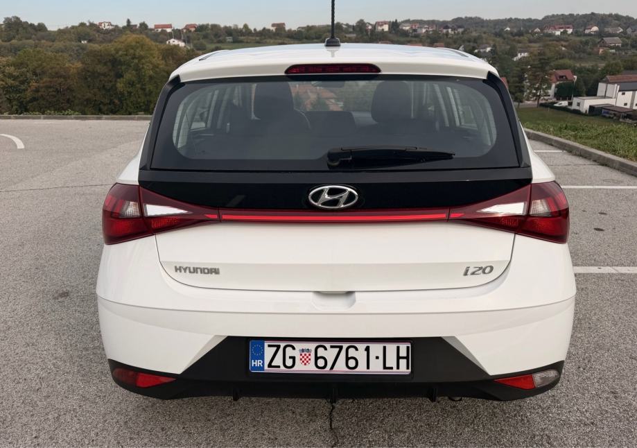 Hyundai i20 1,2, fotografija 5
