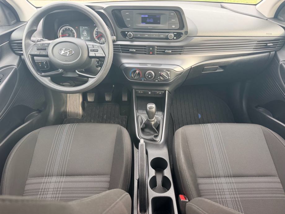 Hyundai i20 1,2, fotografija 8