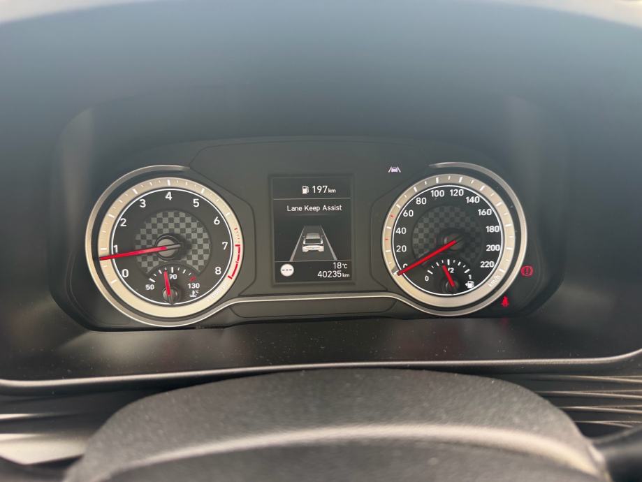 Hyundai i20 1,2, fotografija 15