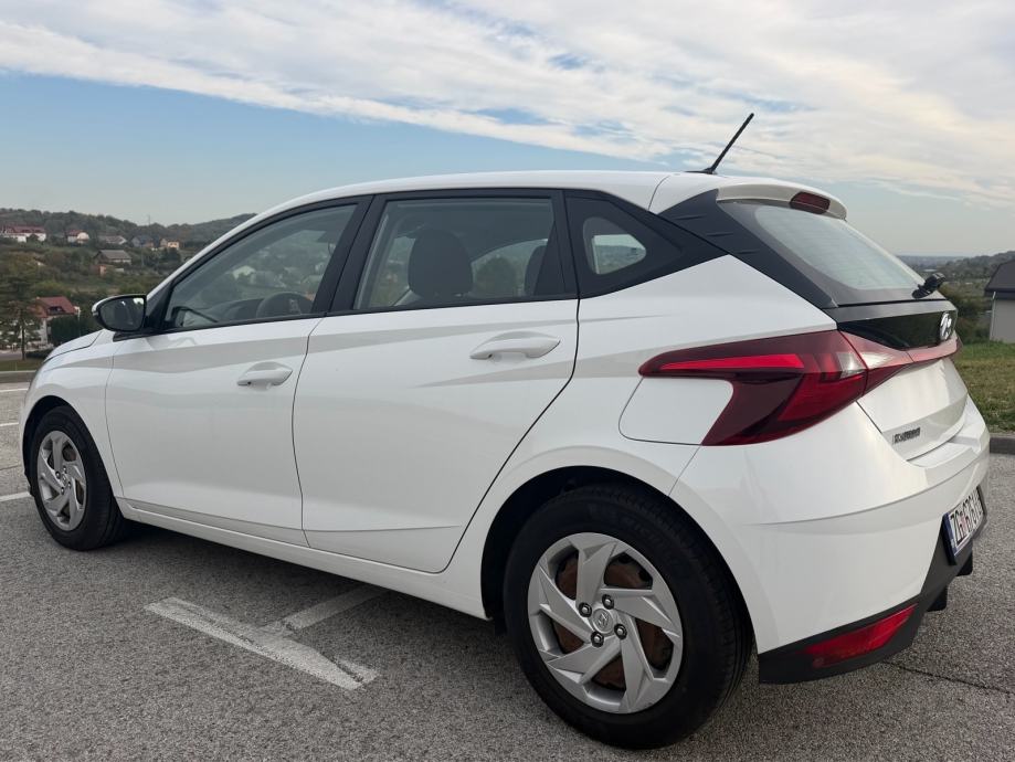 Hyundai i20 1,2, fotografija 18