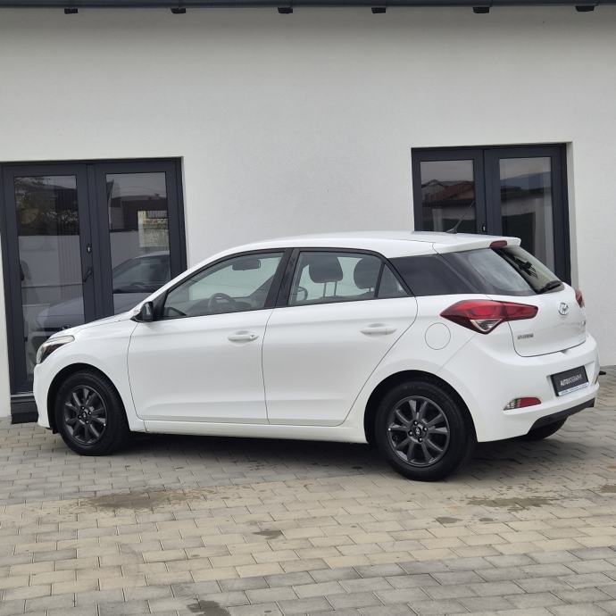 Hyundai i20 1,2 STYLE ● HR auto ● 133.ooo km• 1. VLASNIK, fotografija 7