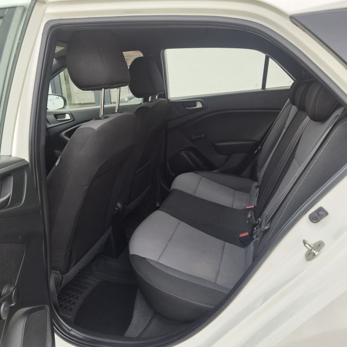 Hyundai i20 1,2 STYLE ● HR auto ● 133.ooo km• 1. VLASNIK, fotografija 11