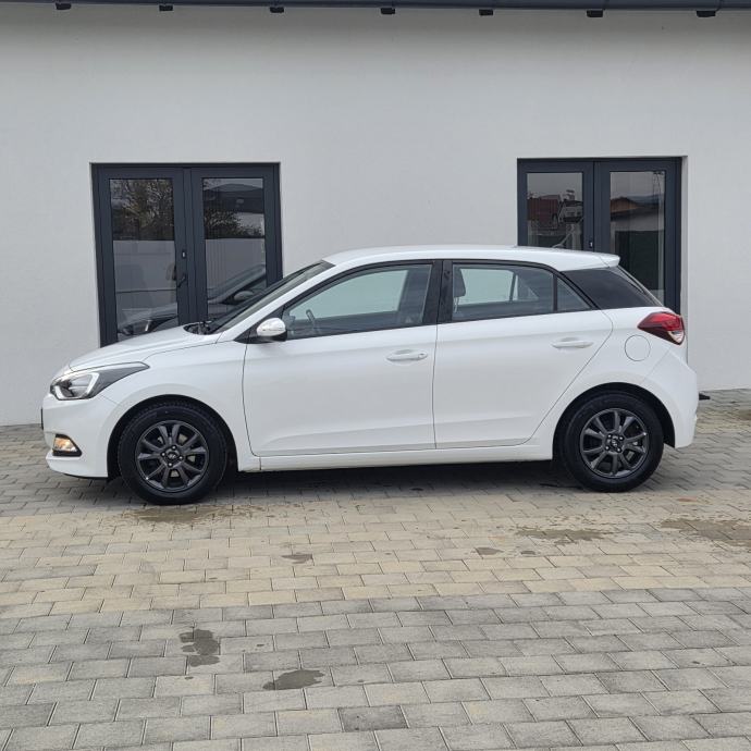 Hyundai i20 1,2 STYLE ● HR auto ● 133.ooo km• 1. VLASNIK, fotografija 8