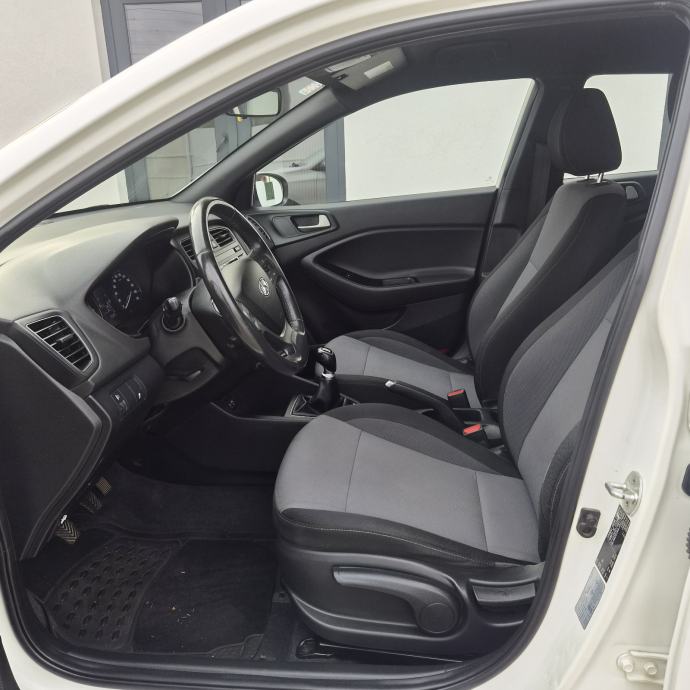 Hyundai i20 1,2 STYLE ● HR auto ● 133.ooo km• 1. VLASNIK, fotografija 10