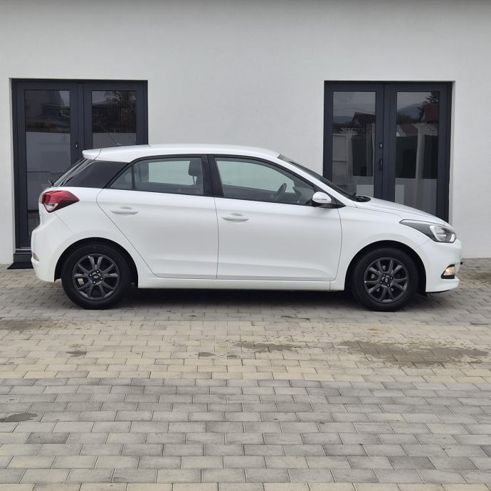 Hyundai i20 1,2 STYLE ● HR auto ● 133.ooo km• 1. VLASNIK, fotografija 4