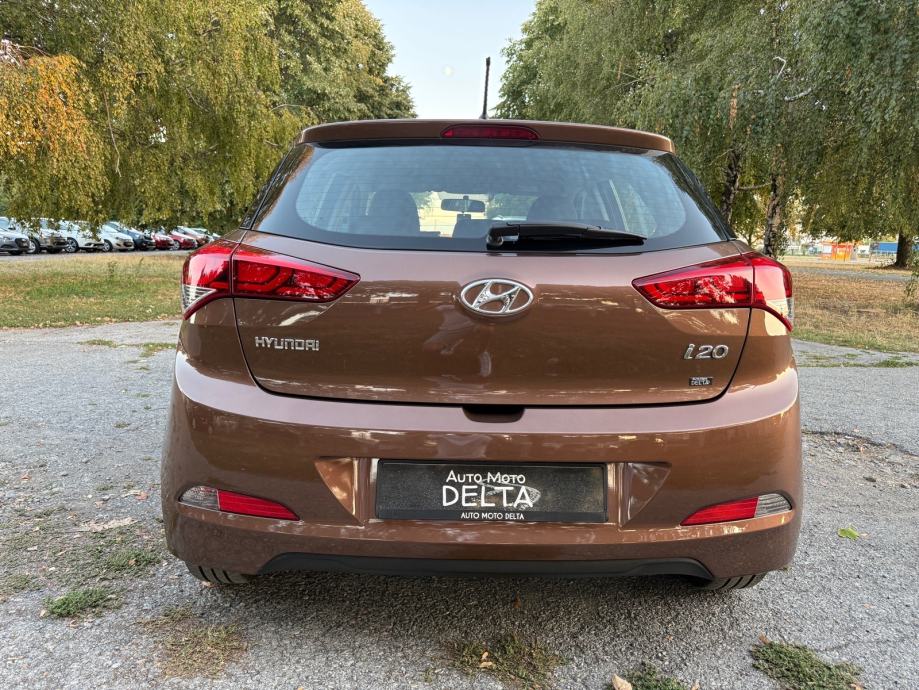 Hyundai i20 1,25-PRVI VLASNIK-86 000 km, fotografija 4