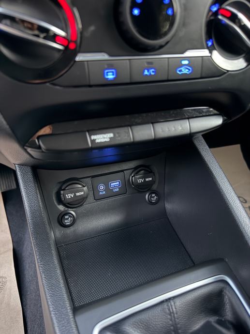 Hyundai i20 1,25-PRVI VLASNIK-86 000 km, fotografija 15