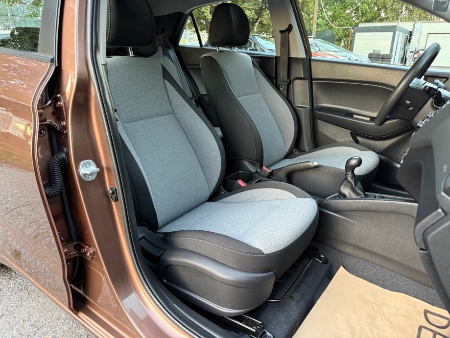 Hyundai i20 1,25-PRVI VLASNIK-86 000 km, fotografija 19