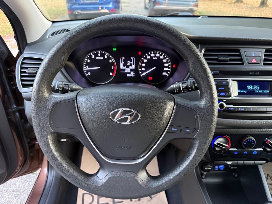 Hyundai i20 1,25-PRVI VLASNIK-86 000 km, fotografija 13