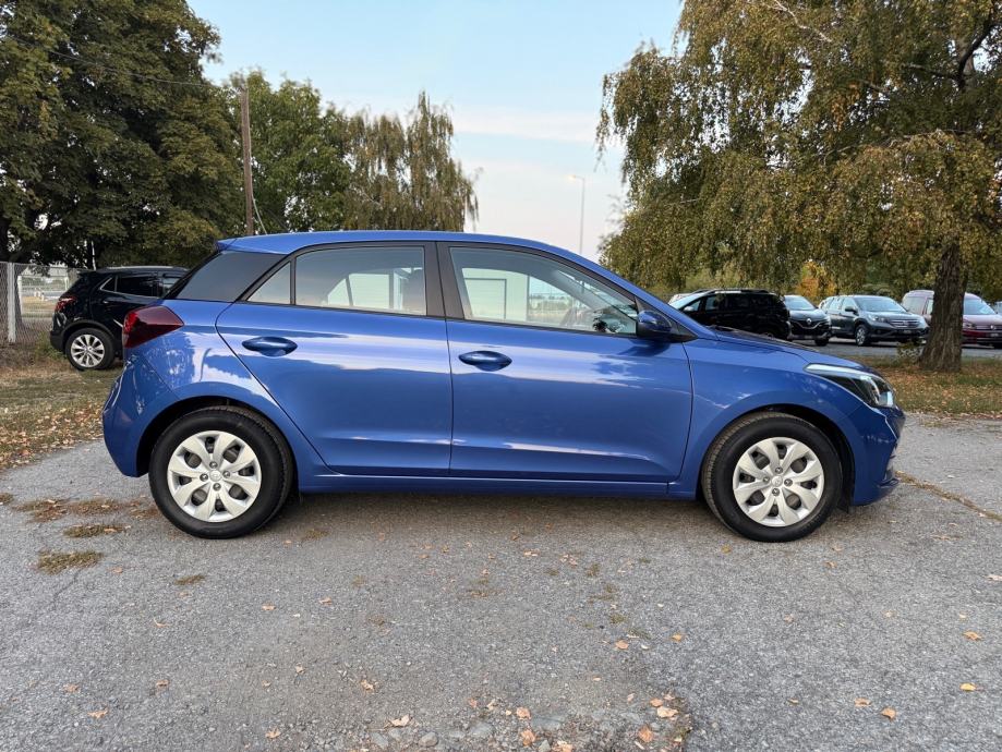 Hyundai i20 1,25, fotografija 6