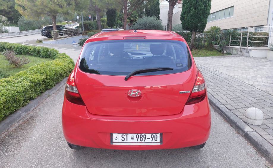 Hyundai i20 1,4 CRDi-- DIZEL-, fotografija 5