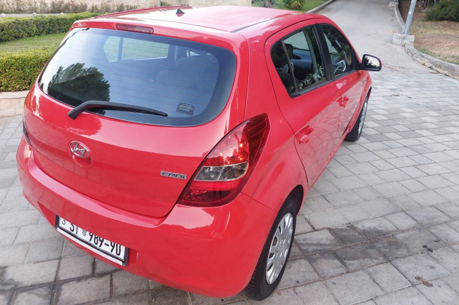 Hyundai i20 1,4 CRDi-- DIZEL-, fotografija 12