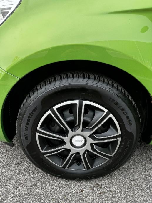 Hyundai i20 1,4 CRDi*Klima*Nove gume*Super stanje*, fotografija 16