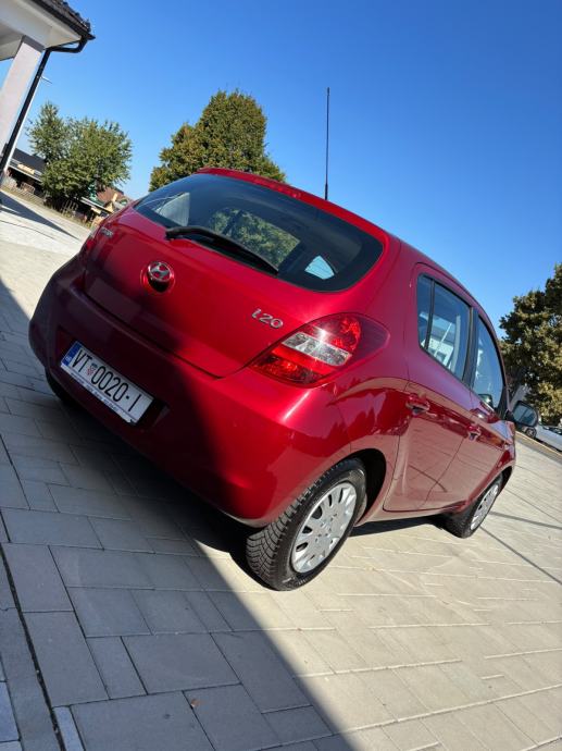 Hyundai i20 benzin - prvi vlasnik, fotografija 2