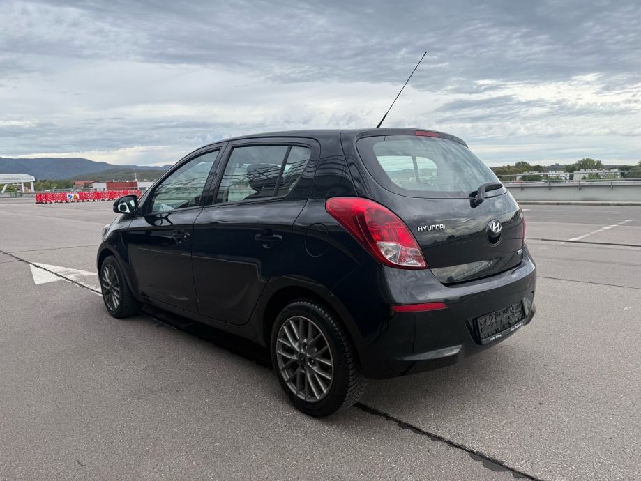 Hyundai i20, fotografija 3