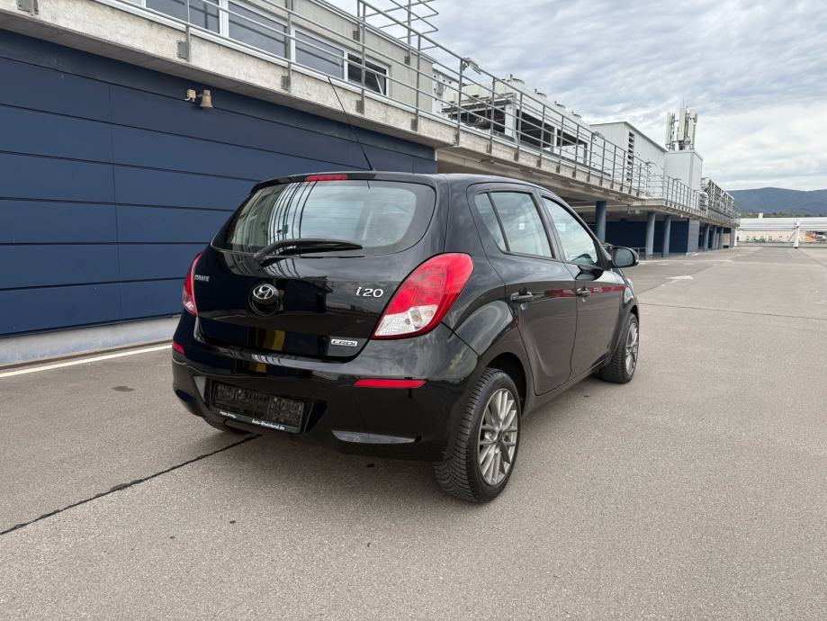 Hyundai i20, fotografija 4