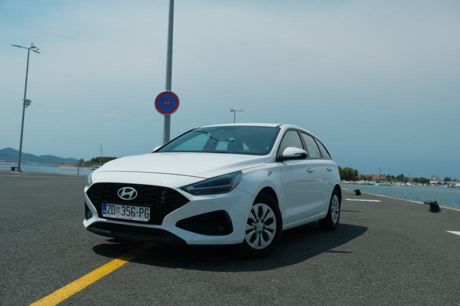 Hyundai i30 1,0 T-GDI, fotografija 10