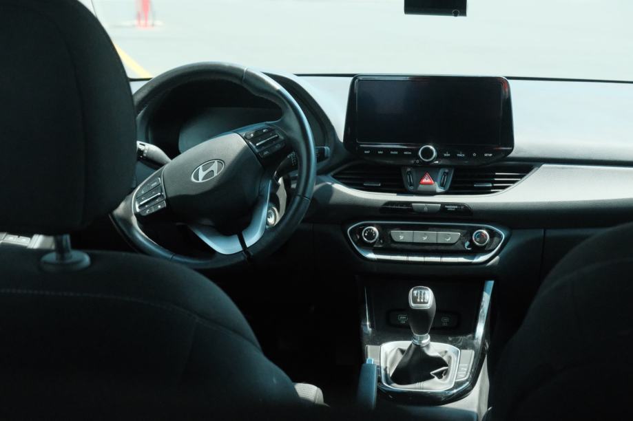 Hyundai i30 1,0 T-GDI, fotografija 4