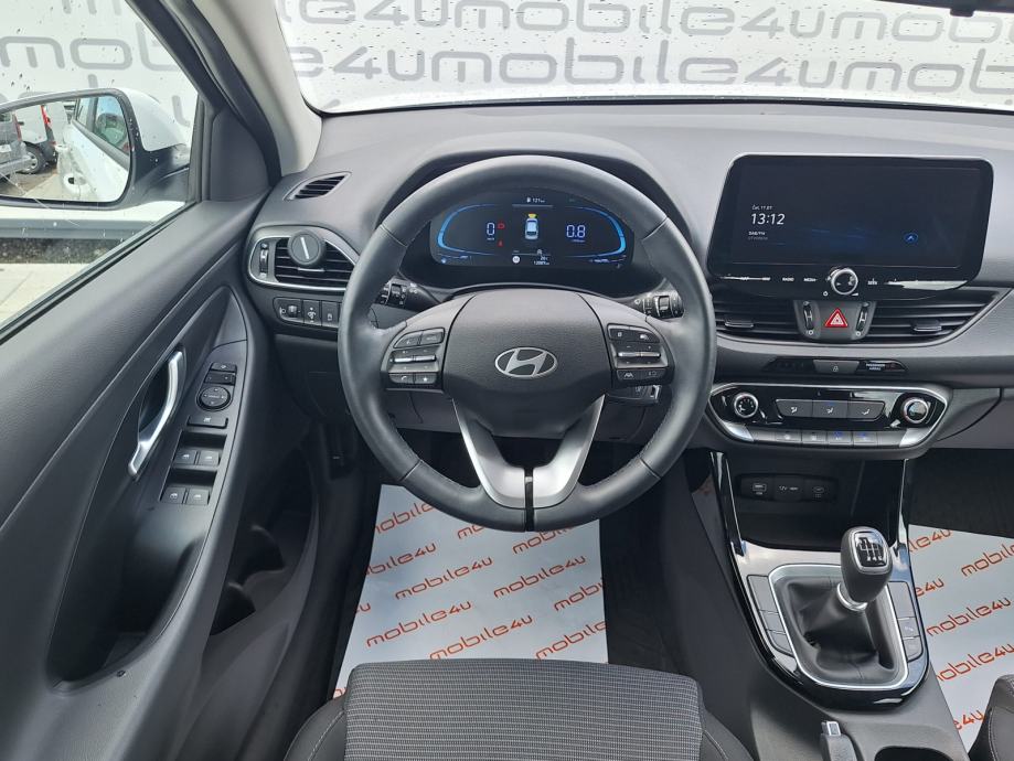 Hyundai i30 1.0 TGDI 100 STYLE, fotografija 5