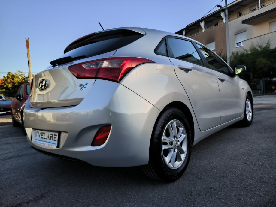 Hyundai i30 1,4 100ks, SERVISNA, JAMSTVO, REG. 06/27, NIJE UVOZ, fotografija 9