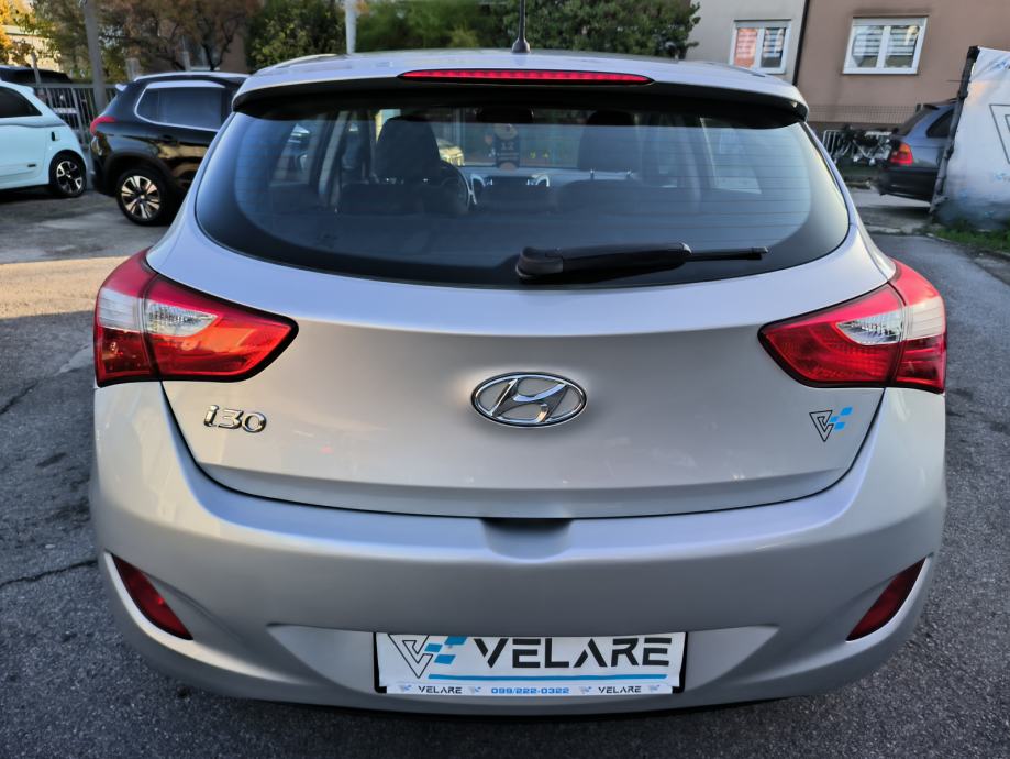 Hyundai i30 1,4 100ks, SERVISNA, JAMSTVO, REG. 06/27, NIJE UVOZ, fotografija 8
