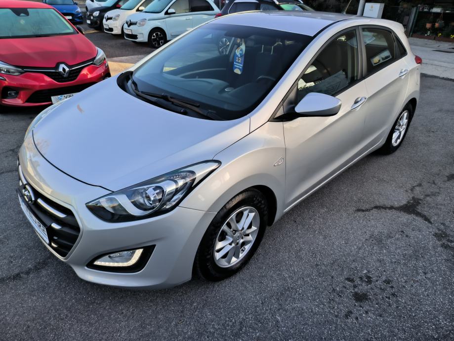 Hyundai i30 1,4 100ks, SERVISNA, JAMSTVO, REG. 06/27, NIJE UVOZ, fotografija 5