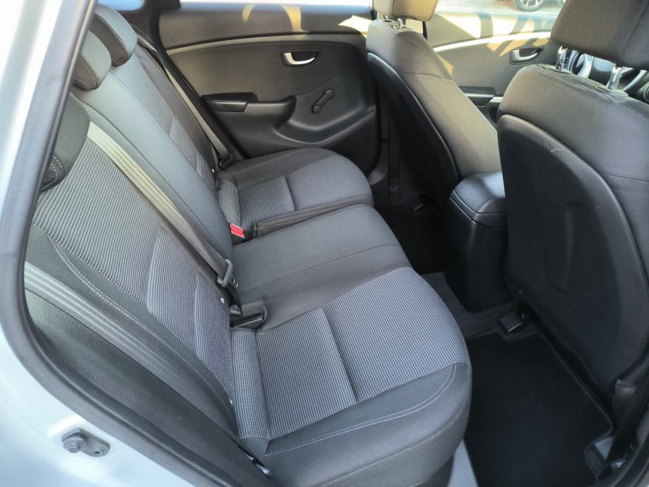 Hyundai i30 1,4 100ks, SERVISNA, JAMSTVO, REG. 06/27, NIJE UVOZ, fotografija 15