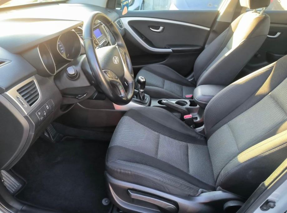 Hyundai i30 1,4 100ks, SERVISNA, JAMSTVO, REG. 06/27, NIJE UVOZ, fotografija 11