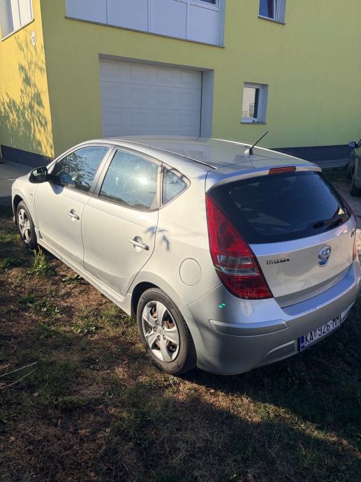 Hyundai i30 1,4 16V, fotografija 6