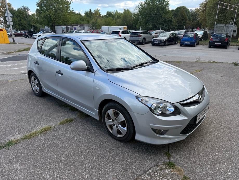Hyundai i30 1,4 16V, fotografija 5