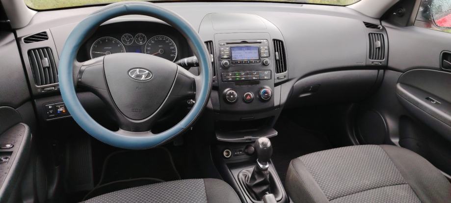 Hyundai i30 1,4 16V, fotografija 10