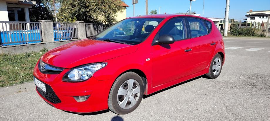Hyundai i30 1,4 16V, fotografija 2