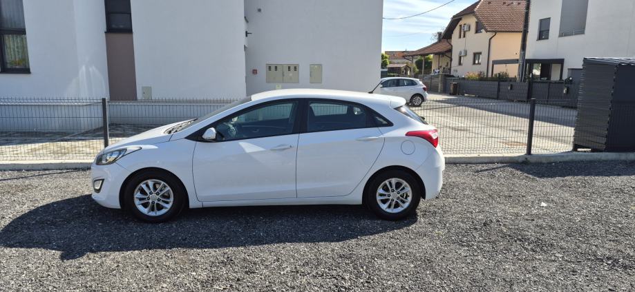 Hyundai i30 1,4 CRDi//Model 2013❗️Samo 168tkm//Max oprema//, fotografija 6