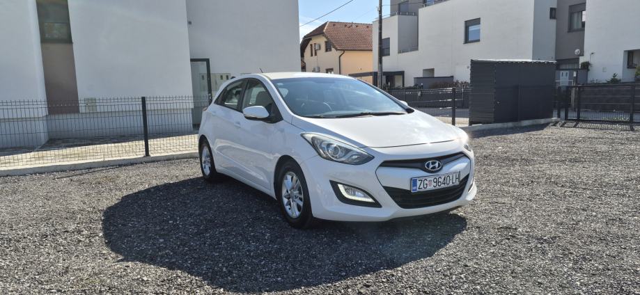 Hyundai i30 1,4 CRDi//Model 2013❗️Samo 168tkm//Max oprema//, fotografija 9